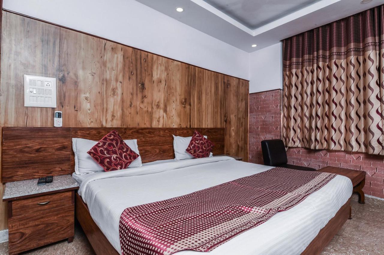 Hotel Dream Palace Laxmi Nagar Neu-Delhi Exterior foto